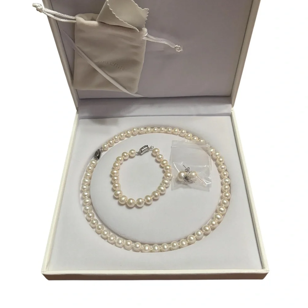 Pearl Necklace, Bracelet, and Earrings Set - Picture 1 of 6